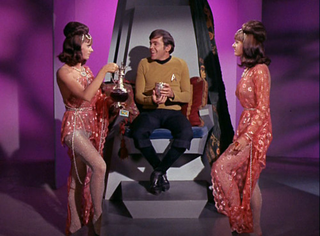 Illustration for article titled How the crew of the Enterprise really suck at the whole discovering new worlds thing sometimes.